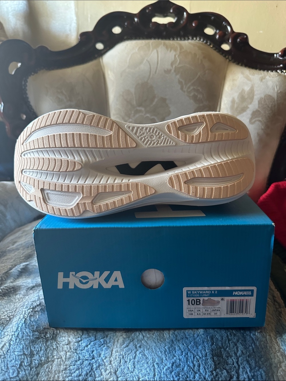 Hoka Women's Running Shoe Skyward X 2 - Picture 2 of 5